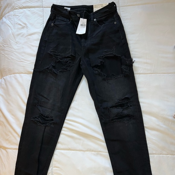 AE Ripped Mom Jean - Picture 3 of 4